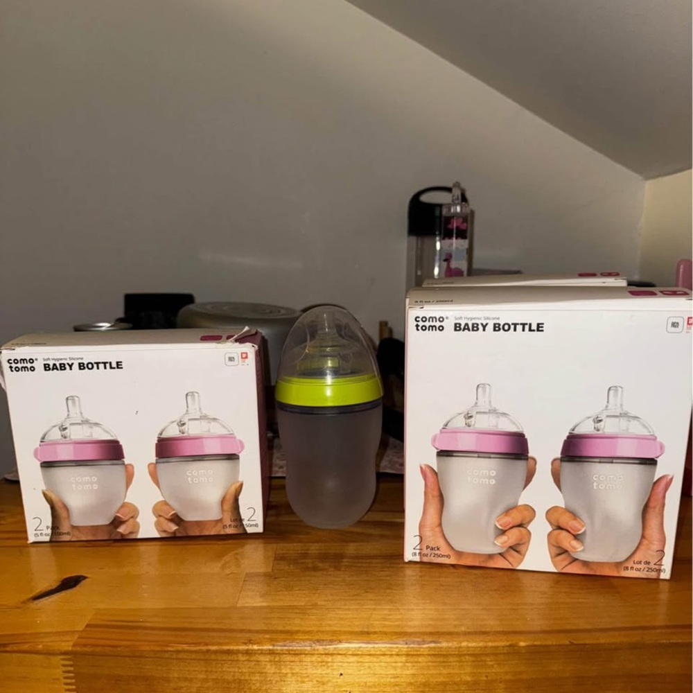 Comotomo Baby Bottle Set with Pink and Green Accents